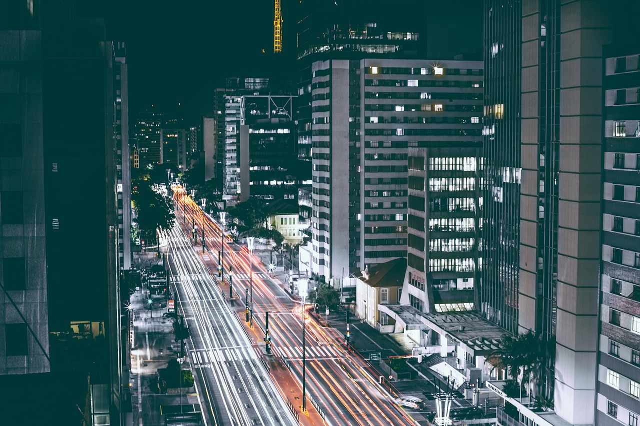 青岛闫崭露头角，城市新星，未来之光